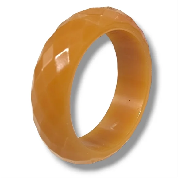 💞Large Vintage Bakelite Light Butterscotch Tan Bangle - Picture 2 of 5